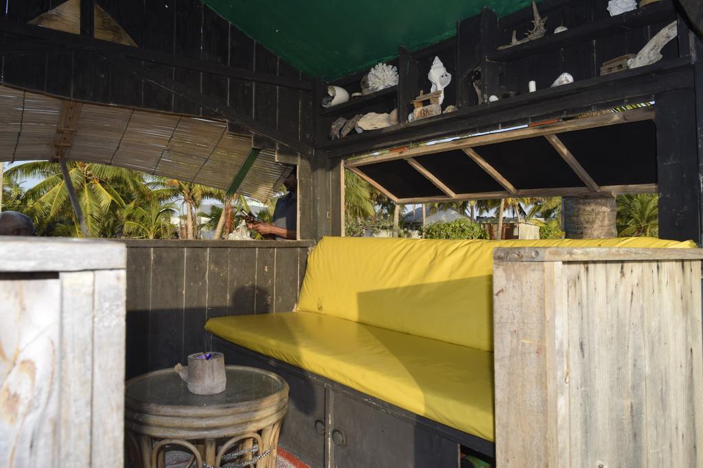 Alvi Star Inn Thulhaadhoo Exterior foto